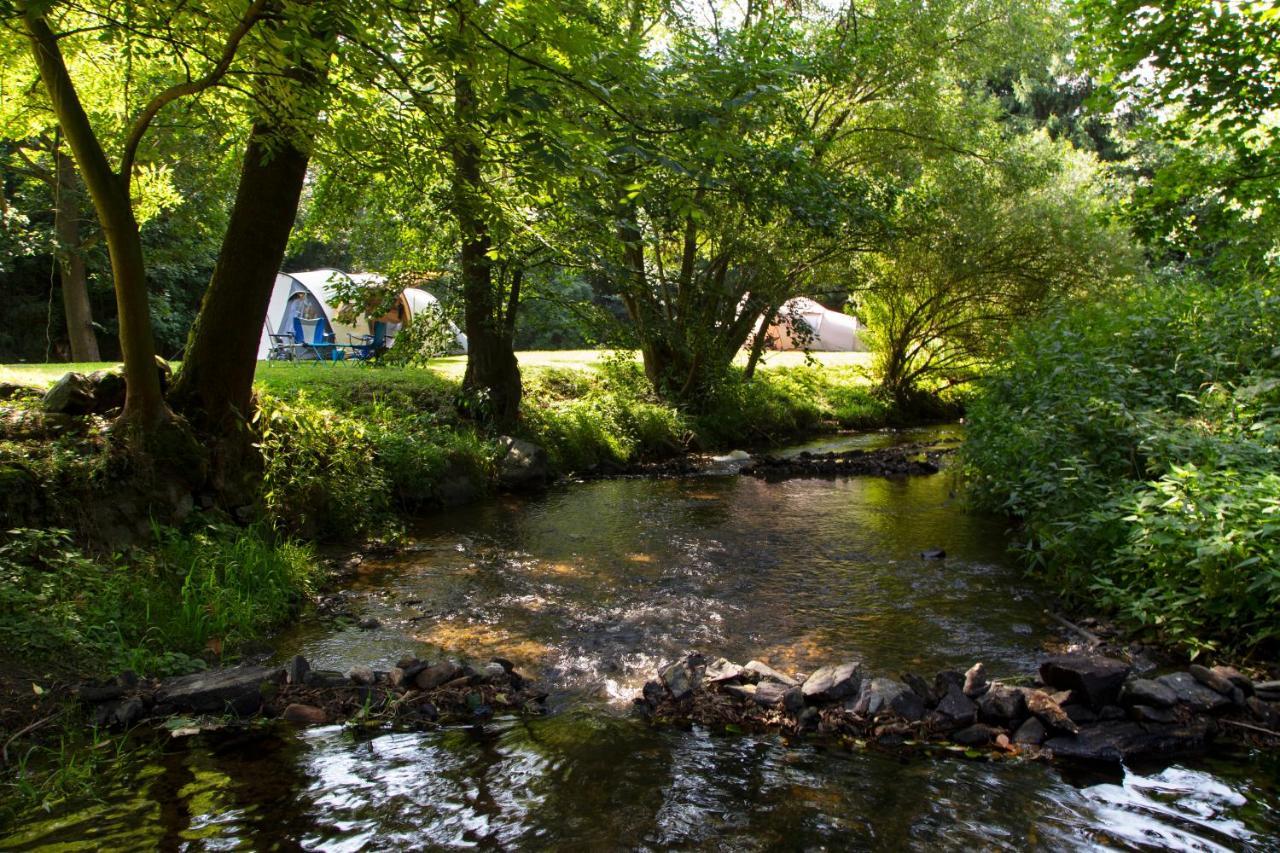 Отель Lidmiluv Mlyn Sadek Экстерьер фото